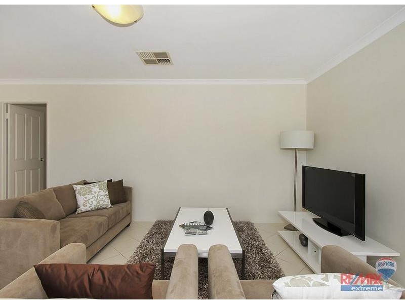 27 Martindale Avenue, Madeley WA 6065