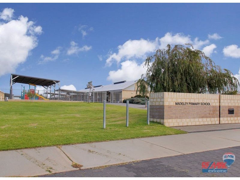 27 Martindale Avenue, Madeley WA 6065