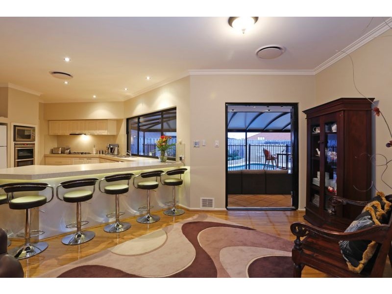 4 Kirra Court, Hillarys WA 6025