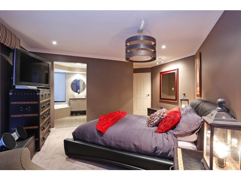 4 Kirra Court, Hillarys WA 6025