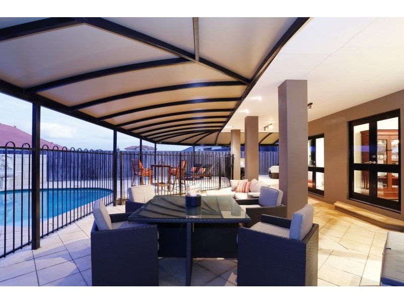 4 Kirra Court, Hillarys WA 6025