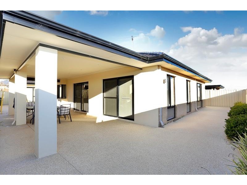 96 Waldburg Drive, Tapping WA 6065