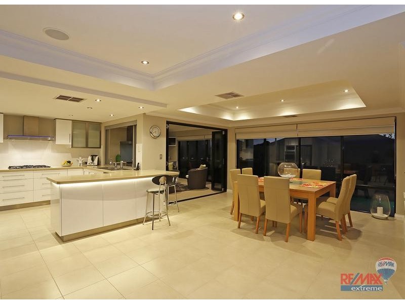 7 Spitfire Ave, Burns Beach WA 6028