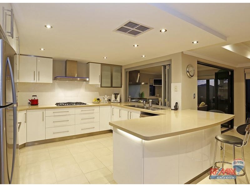 7 Spitfire Ave, Burns Beach WA 6028