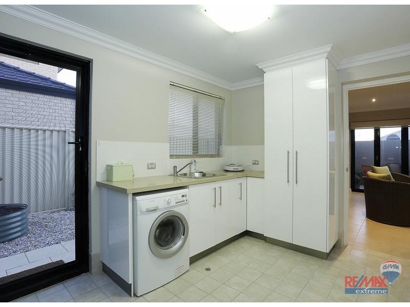 7 Spitfire Ave, Burns Beach WA 6028