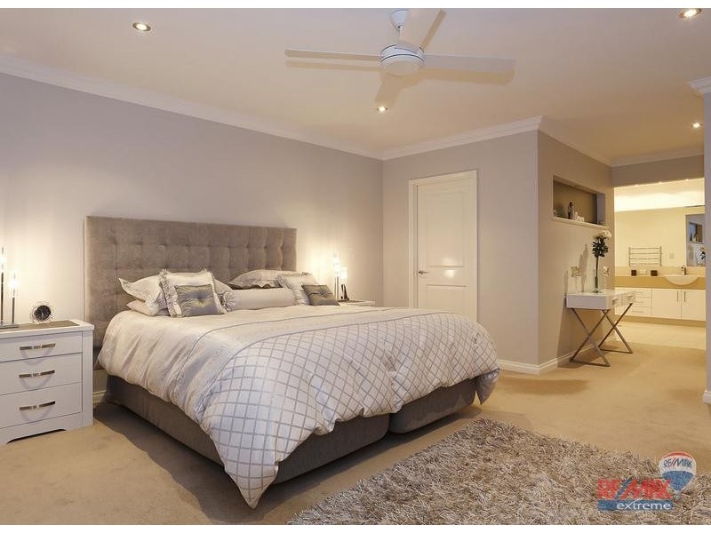 7 Spitfire Ave, Burns Beach WA 6028