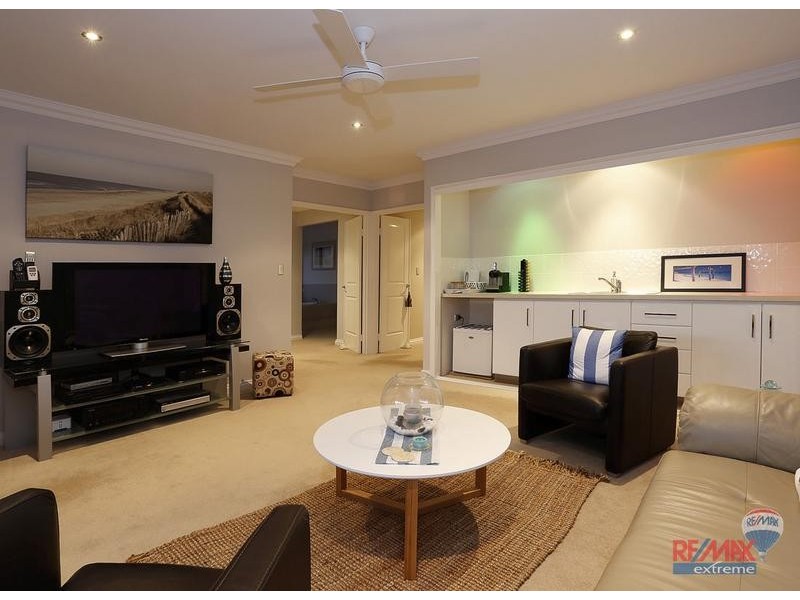 7 Spitfire Ave, Burns Beach WA 6028