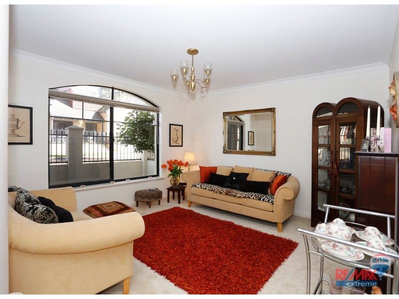 61 St Pauls Crescent, Joondalup WA 6027