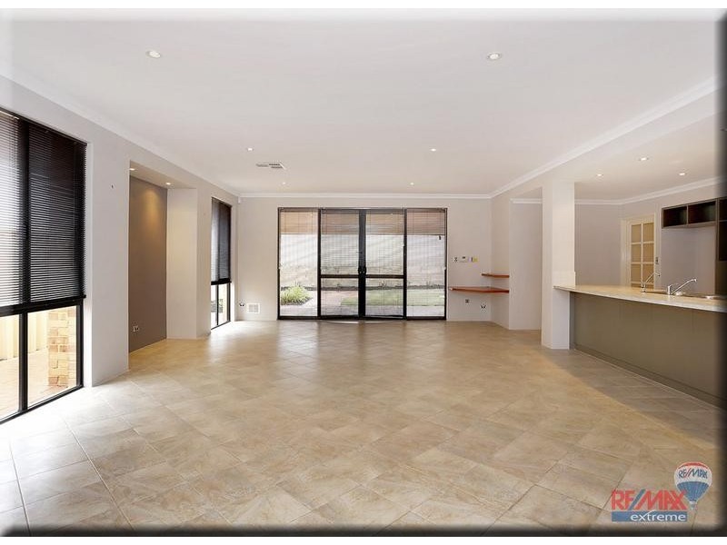 4 Cheshire Entrance, Butler WA 6036