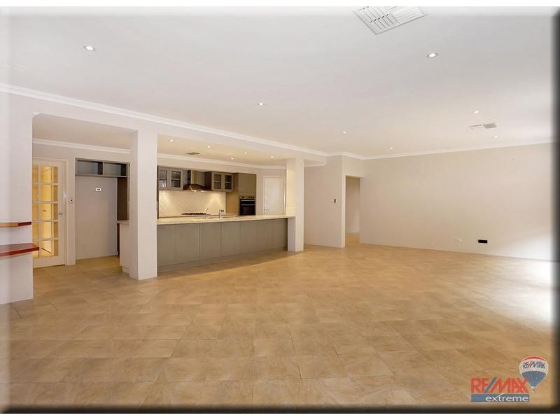 4 Cheshire Entrance, Butler WA 6036