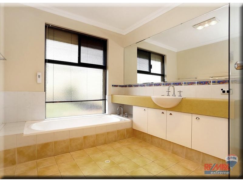 4 Cheshire Entrance, Butler WA 6036