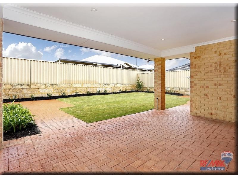 4 Cheshire Entrance, Butler WA 6036