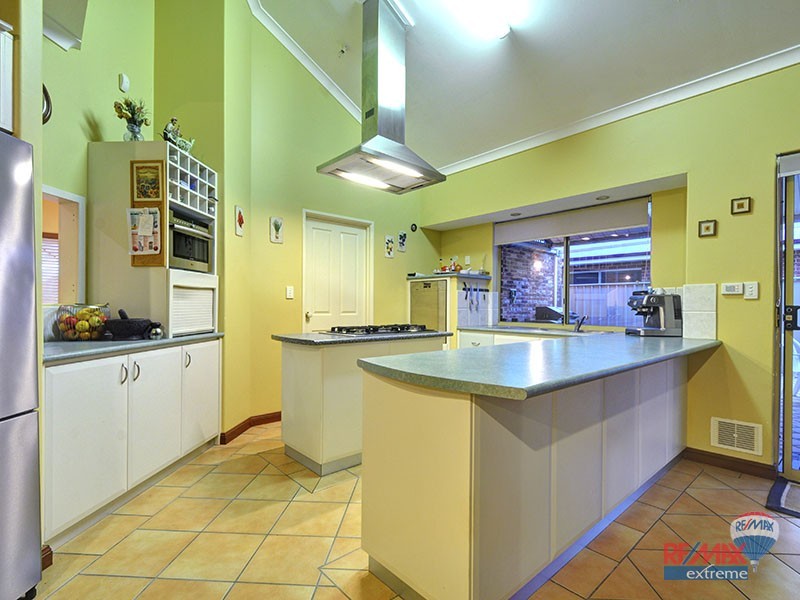 16 Darlington Loop, Pearsall WA 6065