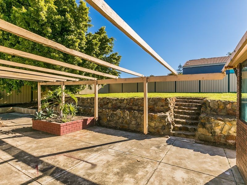 1 Fathom Court, Heathridge WA 6027