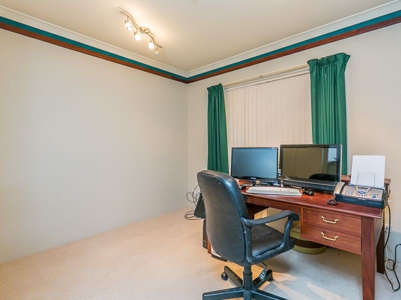 9 Jandabup Close, Sinagra WA 6065