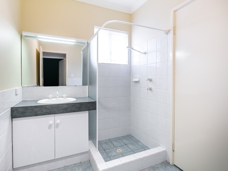 9 Jandabup Close, Sinagra WA 6065