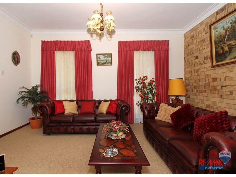 2 Burtonia Close, Duncraig WA 6023