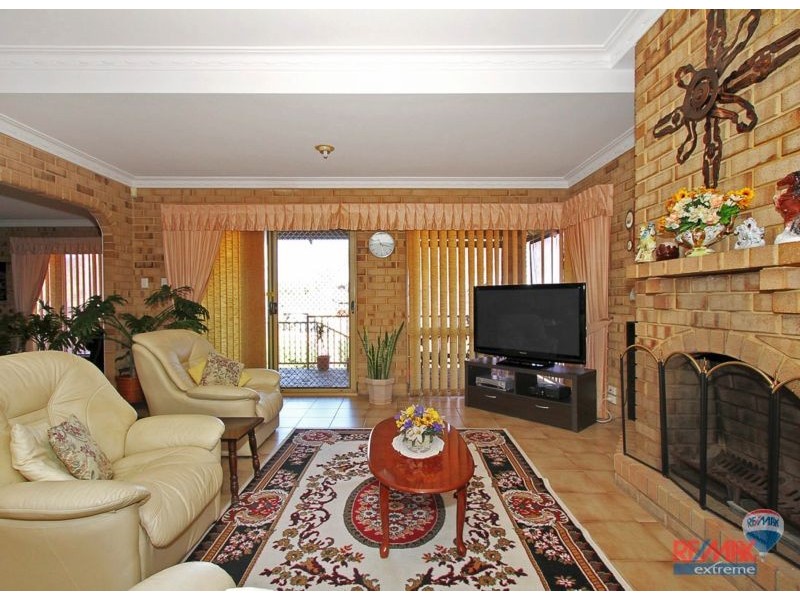 2 Burtonia Close, Duncraig WA 6023