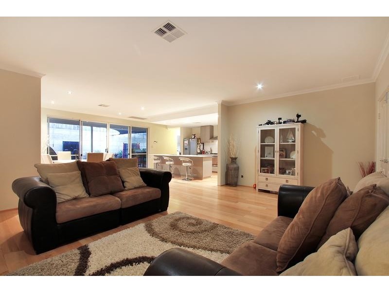 19 Starboard Road, Yanchep WA 6035