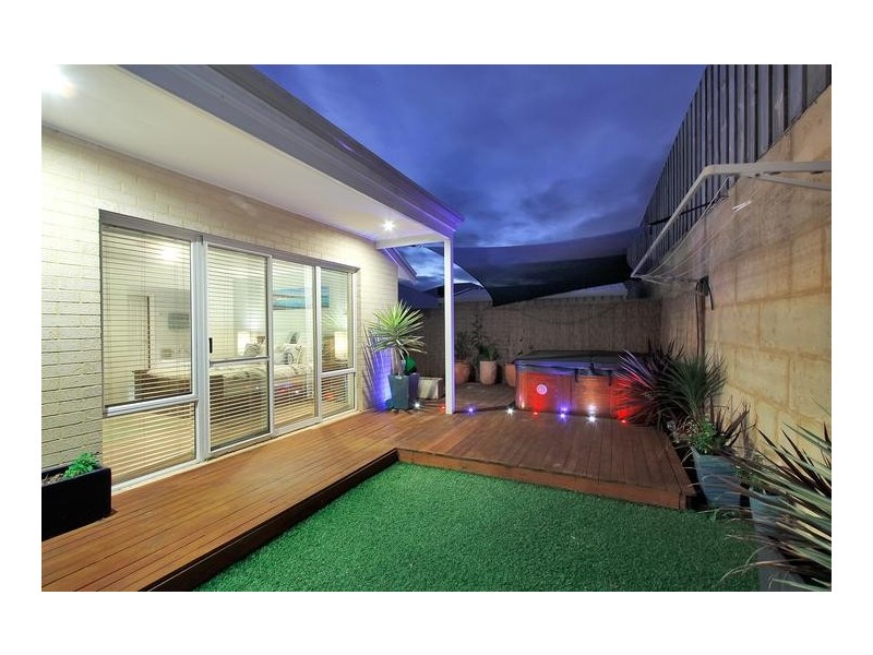 19 Starboard Road, Yanchep WA 6035