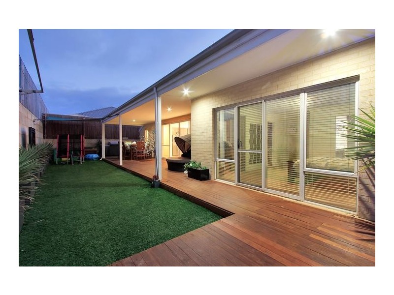 19 Starboard Road, Yanchep WA 6035