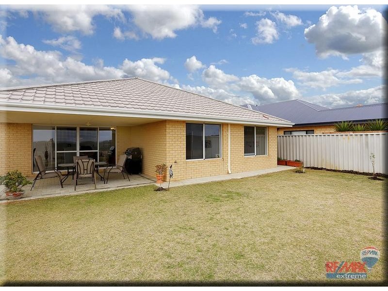 15 Arthog Street, Butler WA 6036