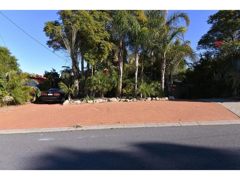 40 Paltara Way, Wanneroo WA 6065