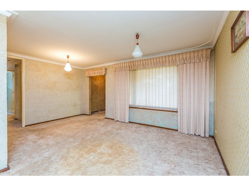 169 Bridgewater Drive, Kallaroo WA 6025