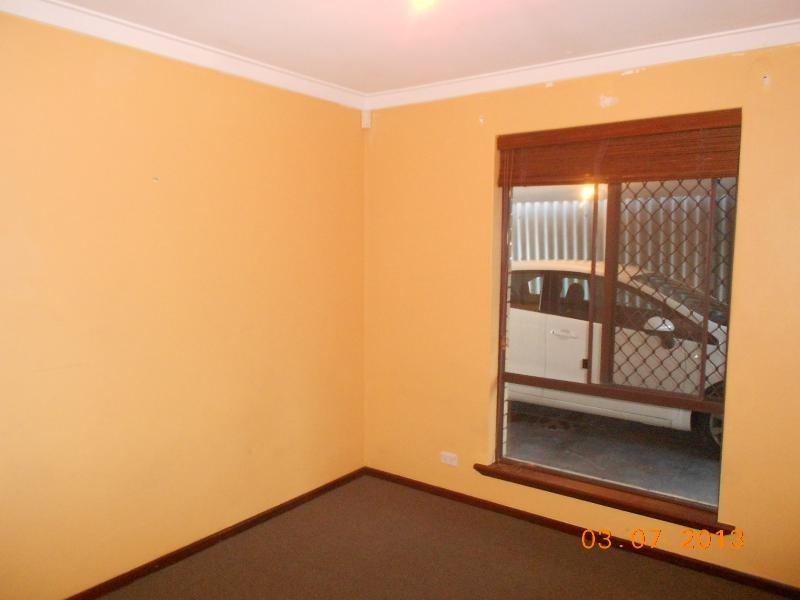 2/50 Victoria St, St James WA 6102