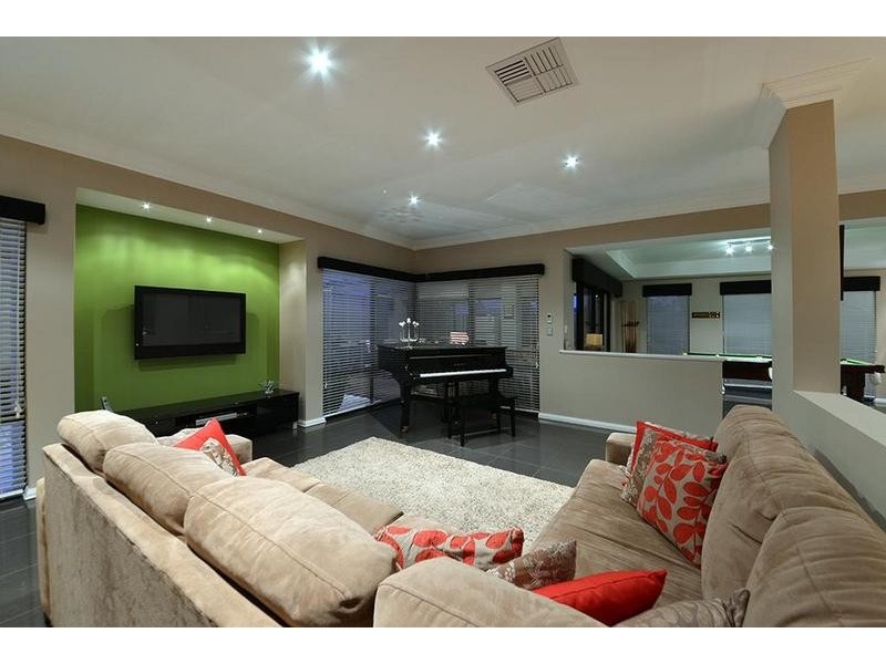 3 Apsley Bend, Tapping WA 6065