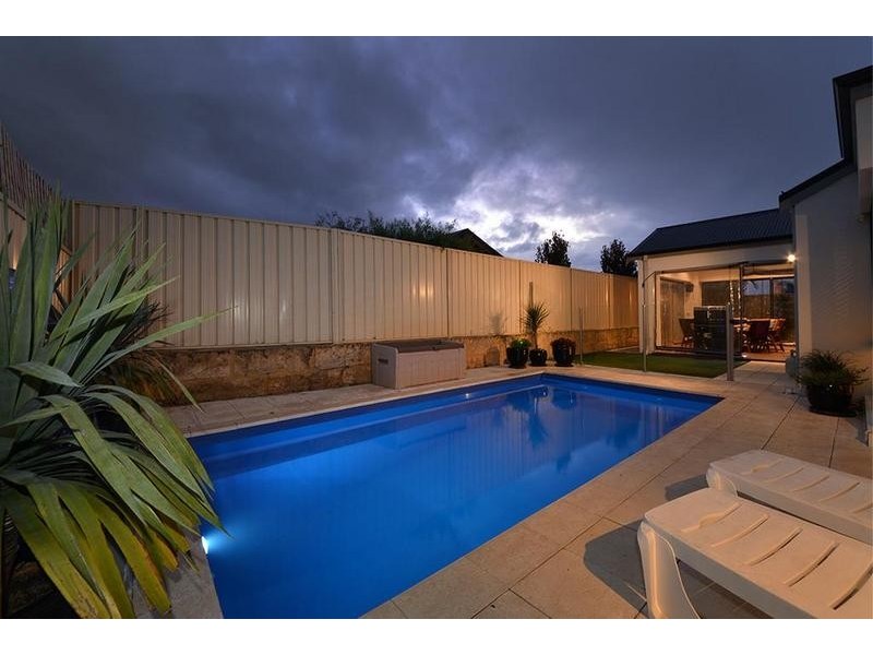 3 Apsley Bend, Tapping WA 6065