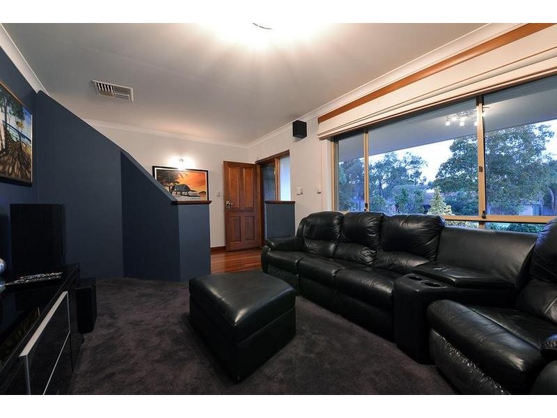 47 Rosewood Crescent, Dianella WA 6059