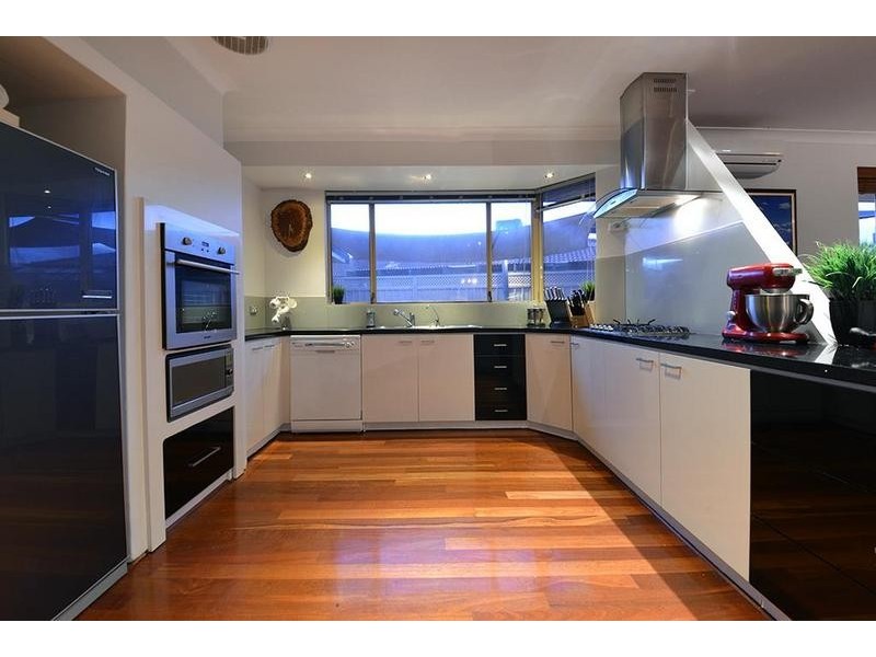 47 Rosewood Crescent, Dianella WA 6059