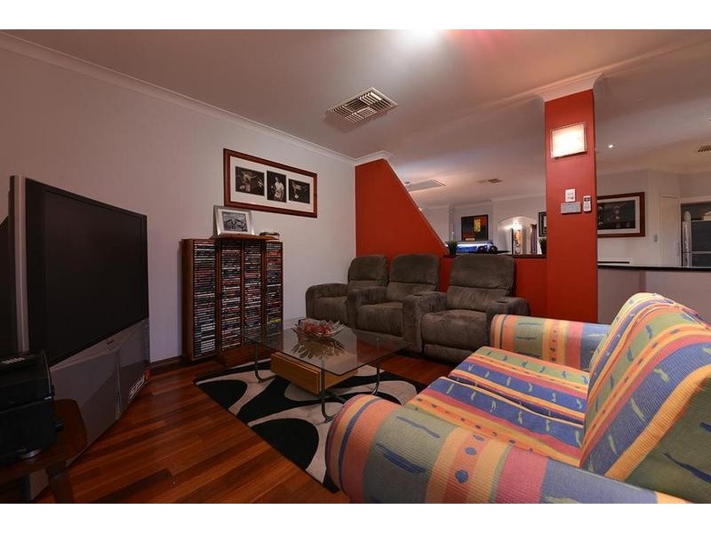 47 Rosewood Crescent, Dianella WA 6059