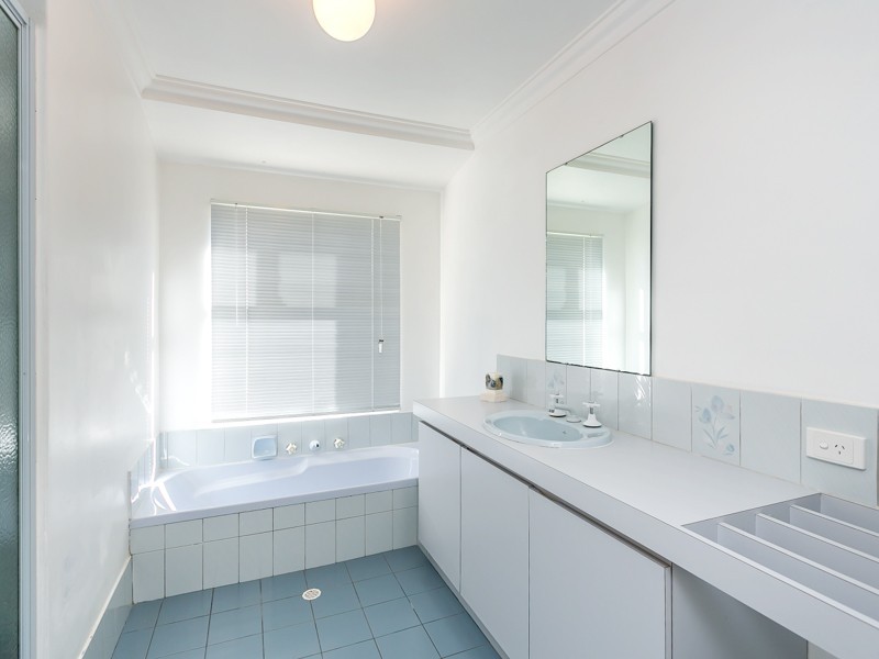 15 Cliffside Trail, Edgewater WA 6027