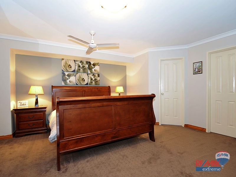 54 Narrien Loop, Hocking WA 6065