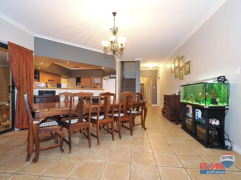 54 Narrien Loop, Hocking WA 6065