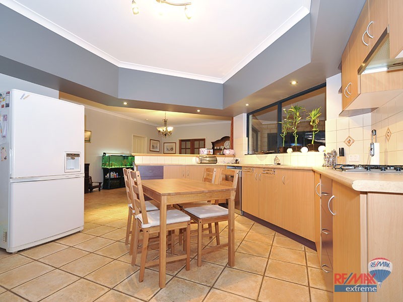 54 Narrien Loop, Hocking WA 6065