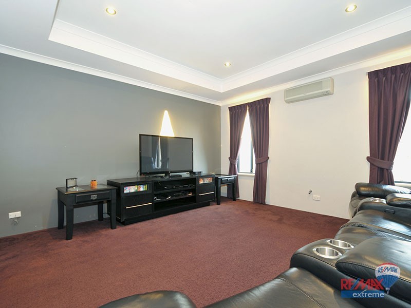 54 Narrien Loop, Hocking WA 6065