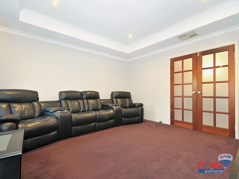 54 Narrien Loop, Hocking WA 6065