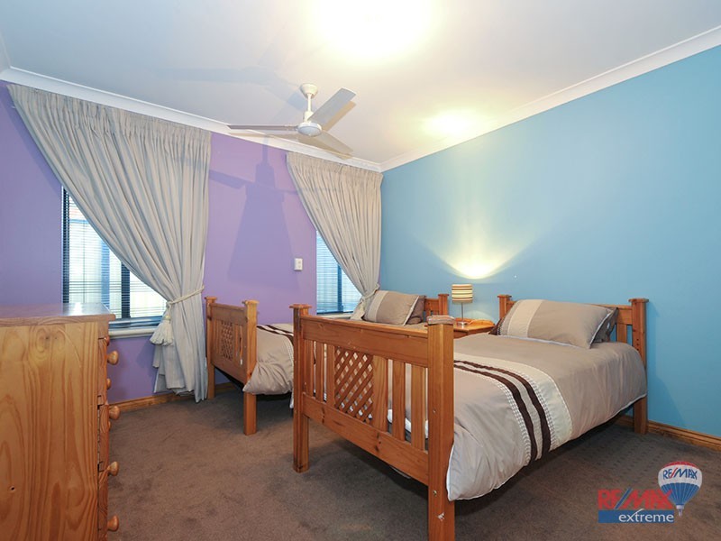 54 Narrien Loop, Hocking WA 6065