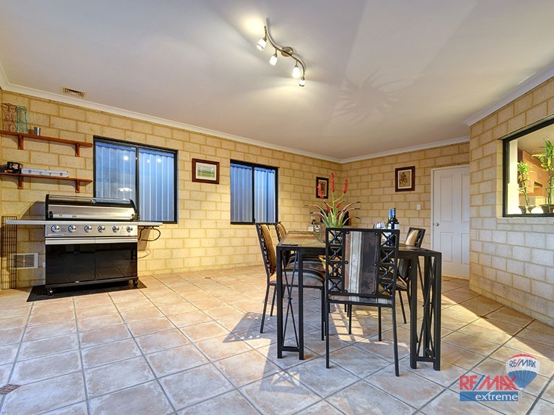 54 Narrien Loop, Hocking WA 6065