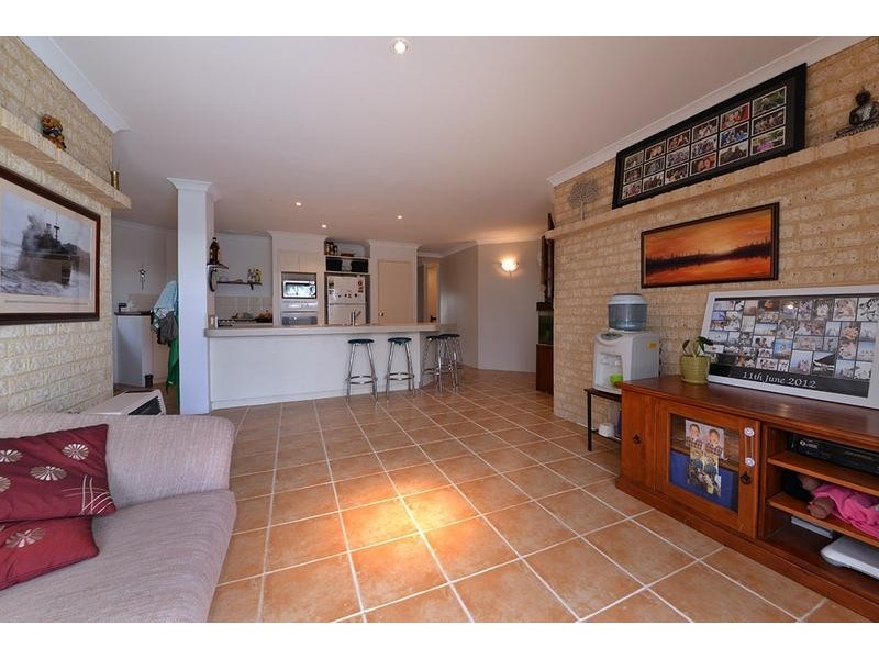 11 Kalix Elbow, Merriwa WA 6030