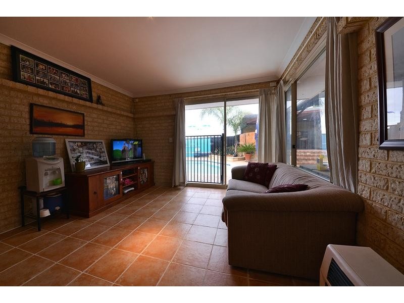 11 Kalix Elbow, Merriwa WA 6030