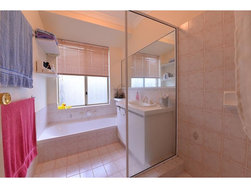 11 Kalix Elbow, Merriwa WA 6030