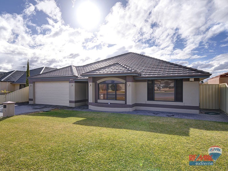 15 Chalk Elbow, Pearsall WA 6065