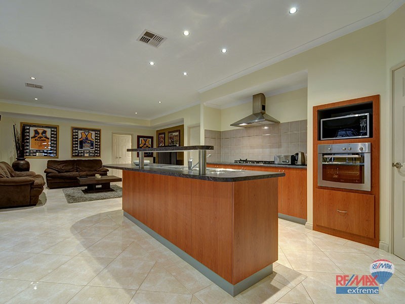 15 Chalk Elbow, Pearsall WA 6065