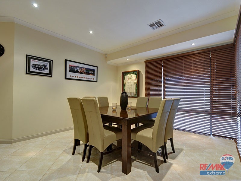 15 Chalk Elbow, Pearsall WA 6065