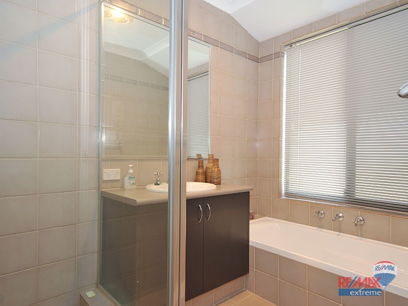 15 Chalk Elbow, Pearsall WA 6065