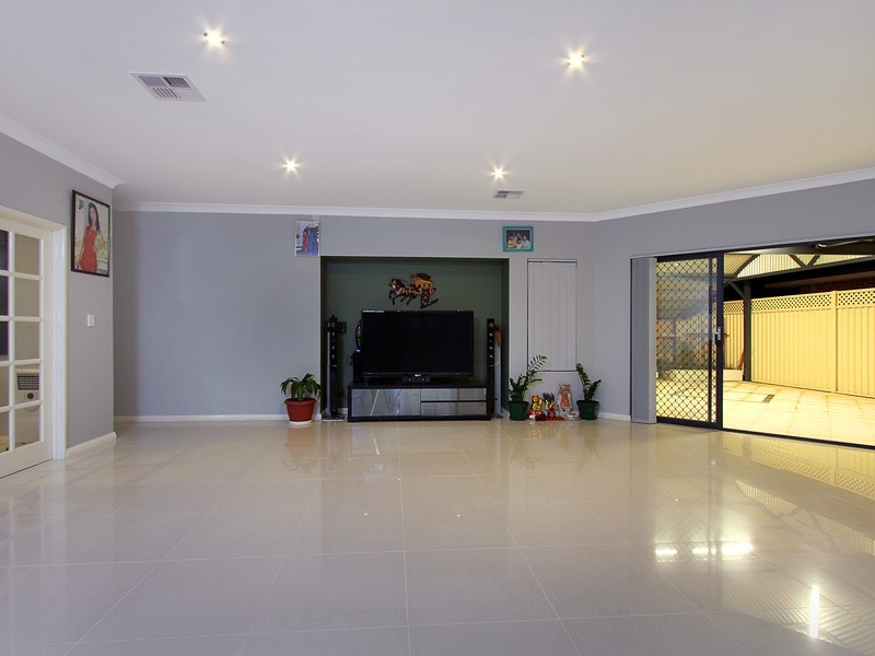 41 Mattingleys Approach, Burns Beach WA 6028